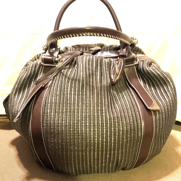Francesco Biasia Handbags - 💟BOGO💟Francesco Biasia Meg Green woven satchel💟